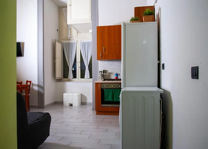 Palazzo Carafa Della Spina *