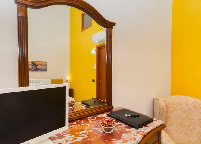 Palazzo Carafa Della Spina 아파트