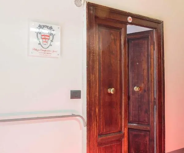 아파트 Palazzo Carafa Della Spina *